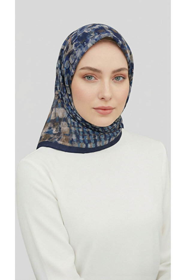 وشاح من القماش القطني المزخرف بالريون - 1