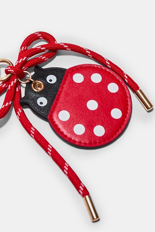 سلسلة مفاتيح مزينة بتعليقة الدعسوقة - 3