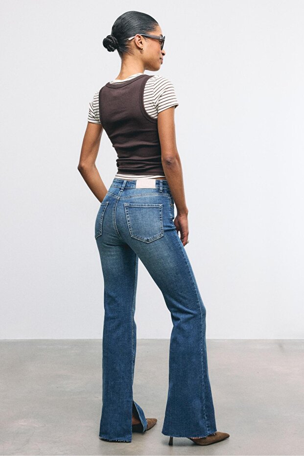 بنطال جينز D74 واسع الساقين بفتحة جانبية - 6