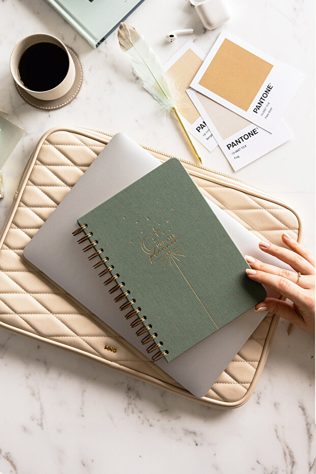 A5 Spiral Linen Hard Cover Timeless Planner Agenda | Weekly and Monthly Planning – Green