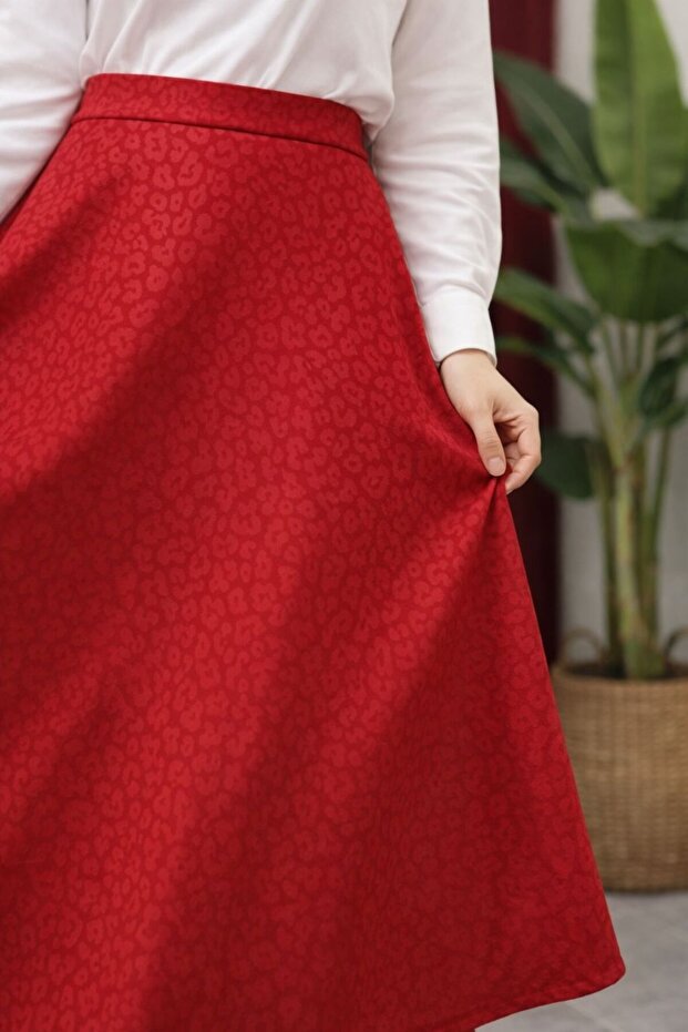 تنورة مطبوعة بنقشة الفهد - 2