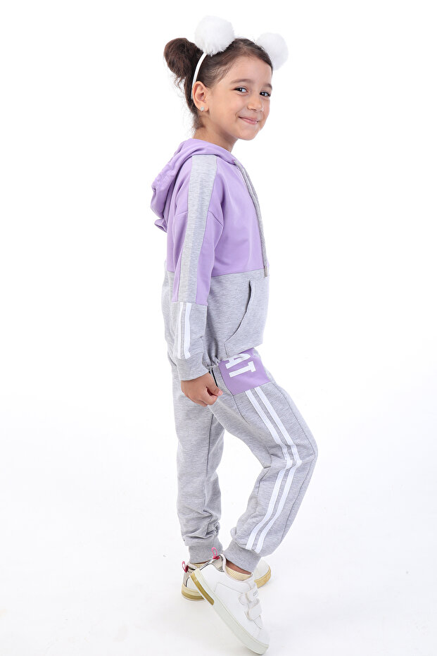 Girl's 2-Piece Set: Hooded Sweatshirt with Pockets & Jogger Sweatpants with Elastic Waistband -