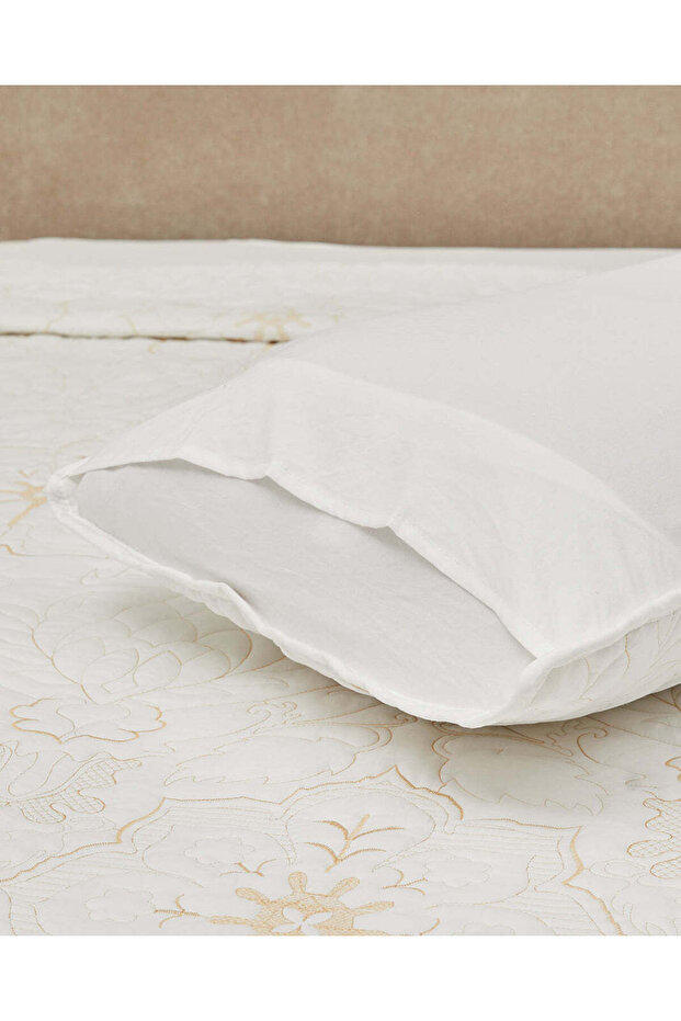 ملاءة سرير بيضاء سادة مبطنة - 8