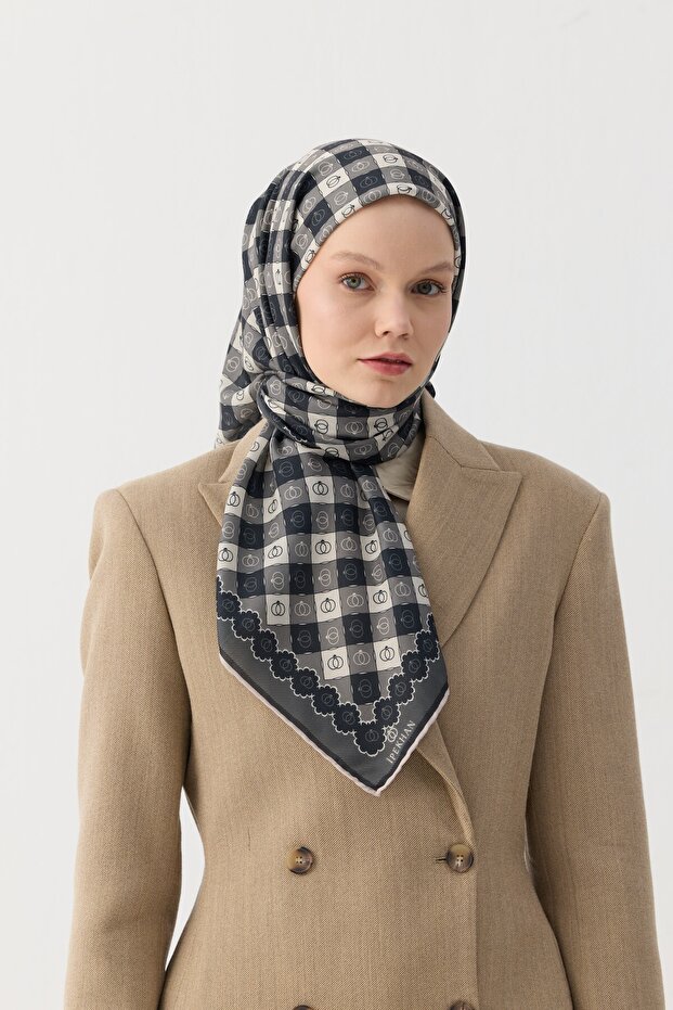 Winter Bloom Soft Scarf 1245 Gray