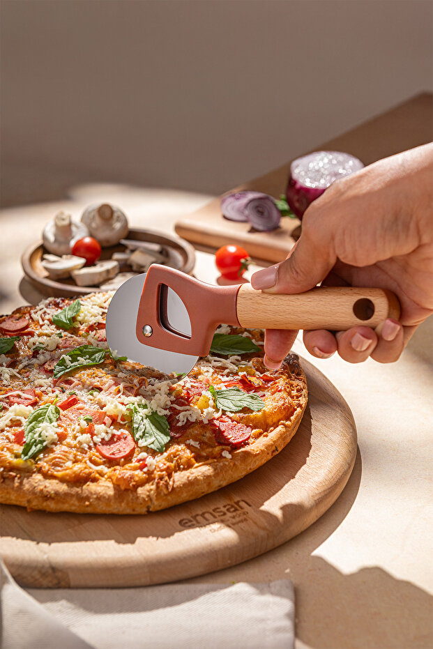 Rustik Pizza Cutter - 3
