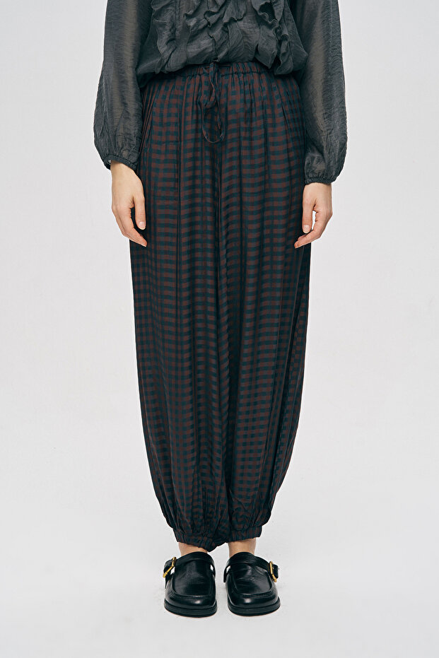Women's Modern Plaid Patterned Shalwar Trousers with Elastic Cuffs