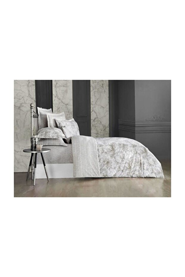 Monaco Bedding Set - 1