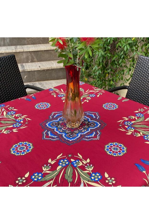 Red Tulip Patterned Square Tablecloth - 6