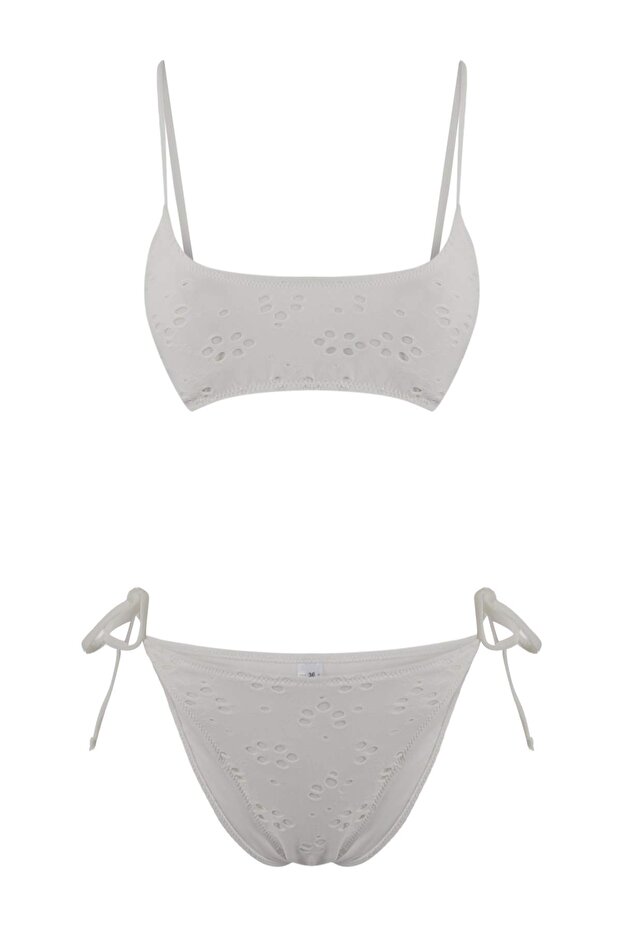 Beyaz Dokulu Bralette Kaplı Brazilian Düşük Bel Bikini Takımı TBESS26BT00024 - 5