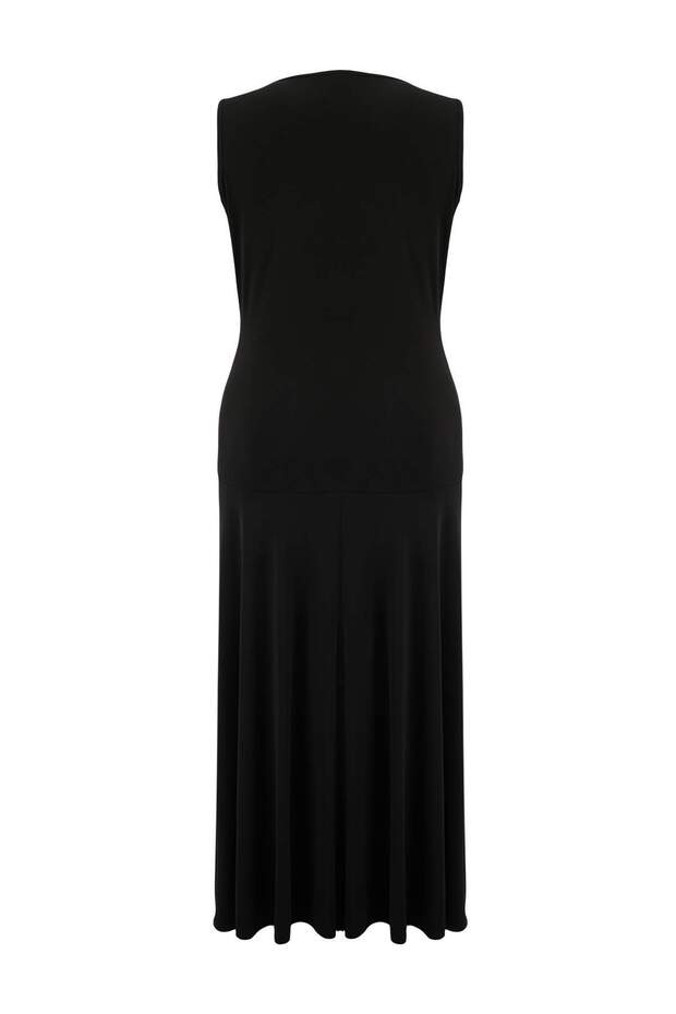Siyah Düz Burgu ve Fırfır Detaylı Kayık Yaka Belden Açılan Maxi Örme Elbise TBBSS26AH00166 - 8