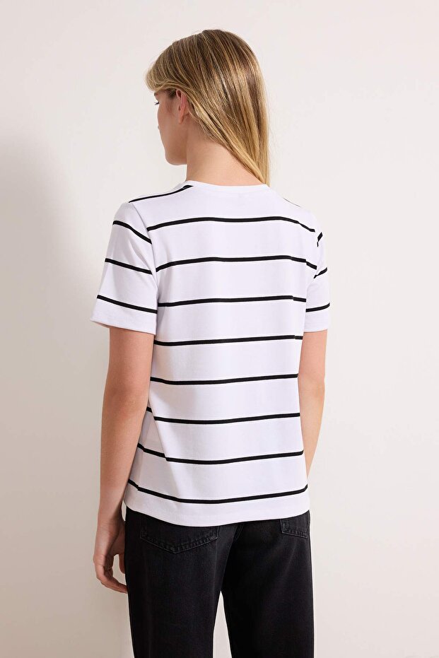 Ekru Çizgili Regular/Normal Kalıp Kısa Kollu Tok %100 Pamuk Örme T-Shirt TWOSS26TS00049 - 7