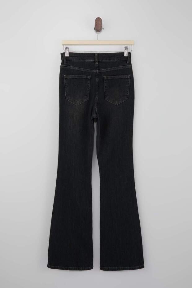 Trendyolmilla Wardrope Essentials Siyah DÖKÜMLÜ Yüksek Bel Orta Esnek Flare Jeans TWOSS26JE00106 - 10