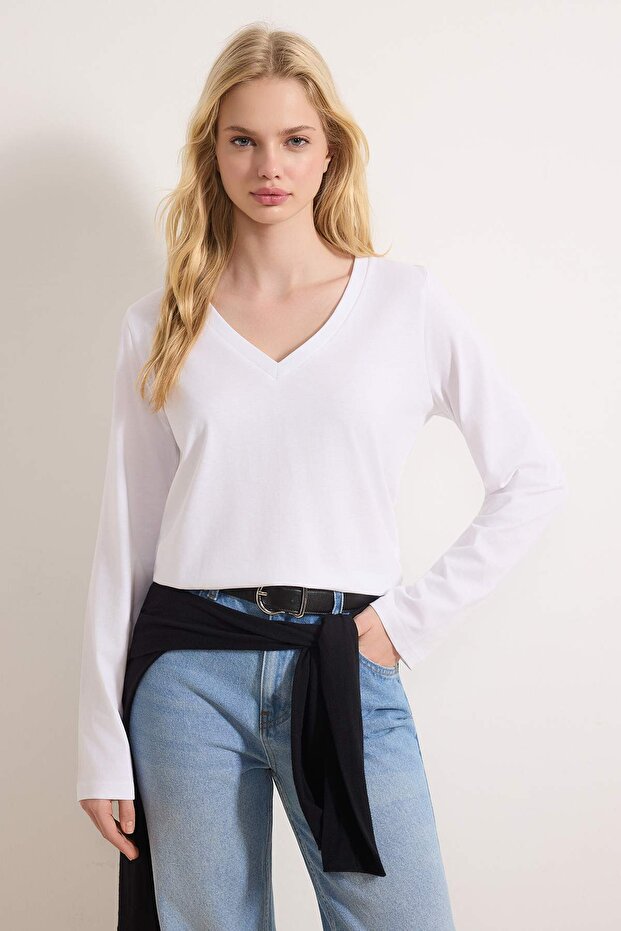 Siyah-Beyaz 2'li Paket %100 Pamuk V Yaka Regular/Normal Kesim Örme T-Shirt TWOAW25TS00002 - 6