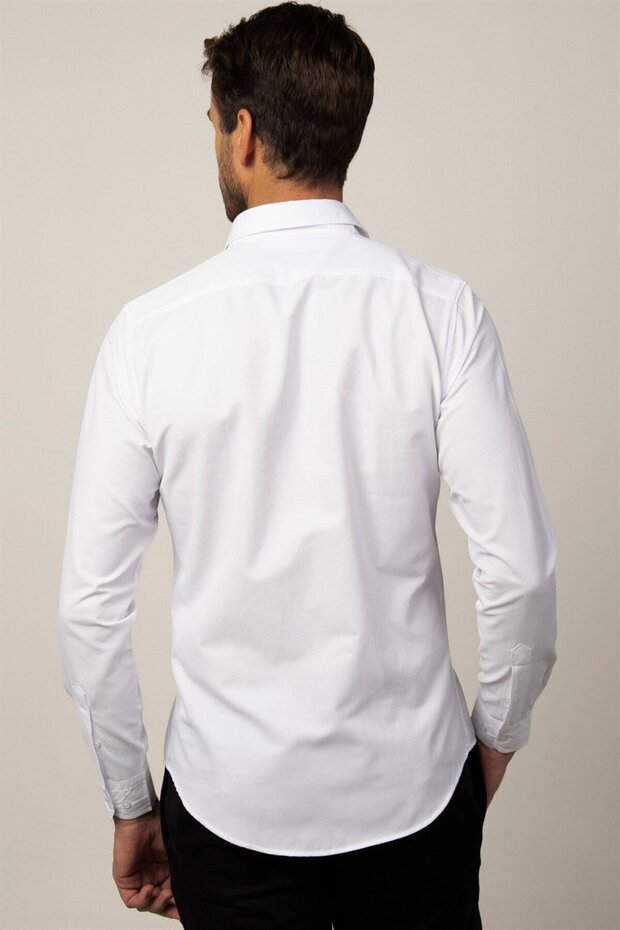 Slim Fit Uzun Kollu Armürlü Düğme Patı Manşet Içi Biyeli Erkek Beyaz Gömlek - 4