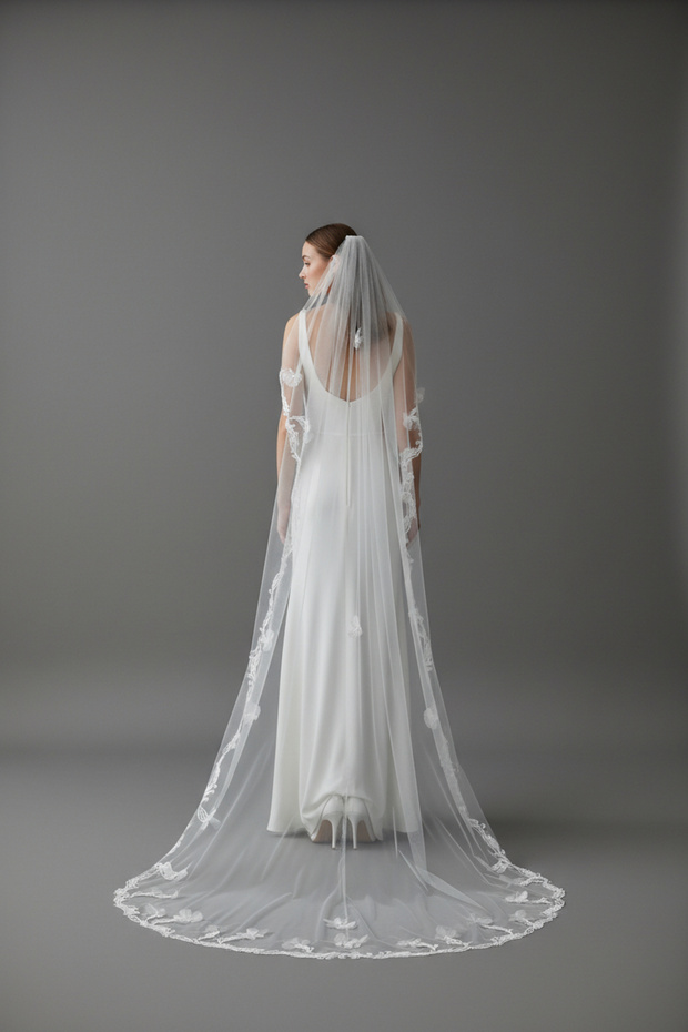 Rose Guipure Embroidered Long Veil