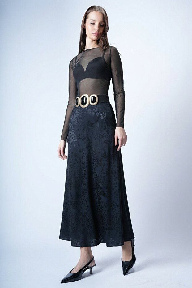 تنورة متوسطة الطول بتصميم منقوش مع إغلاق بسحاب - 1