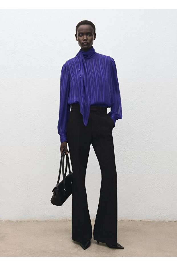 Çizgili fular detaylı bluz - 2