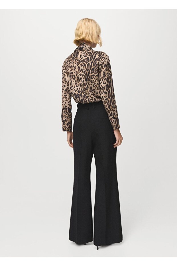 Hayvan desenli fularlı bluz - 4