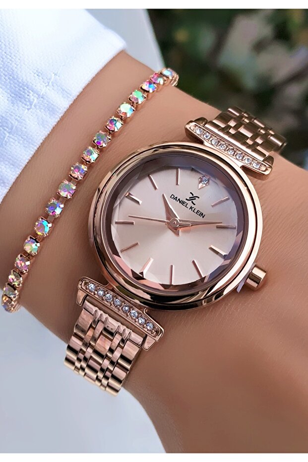 New Season 3Atm Waterproof Wristwatch with Bracelet Gift