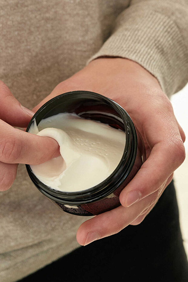Cream Pomade 85 g – Orta Tutuş & Doğal Parlaklık Veren Erkek Saç Kremi | Kolay Şekillendirici Pomad - 4