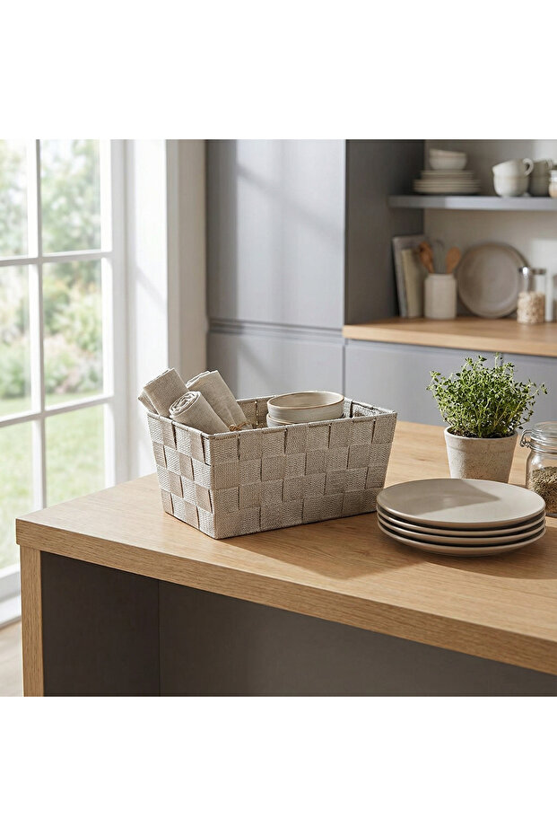 Plastik Örme Saklama Kutusu M - 2