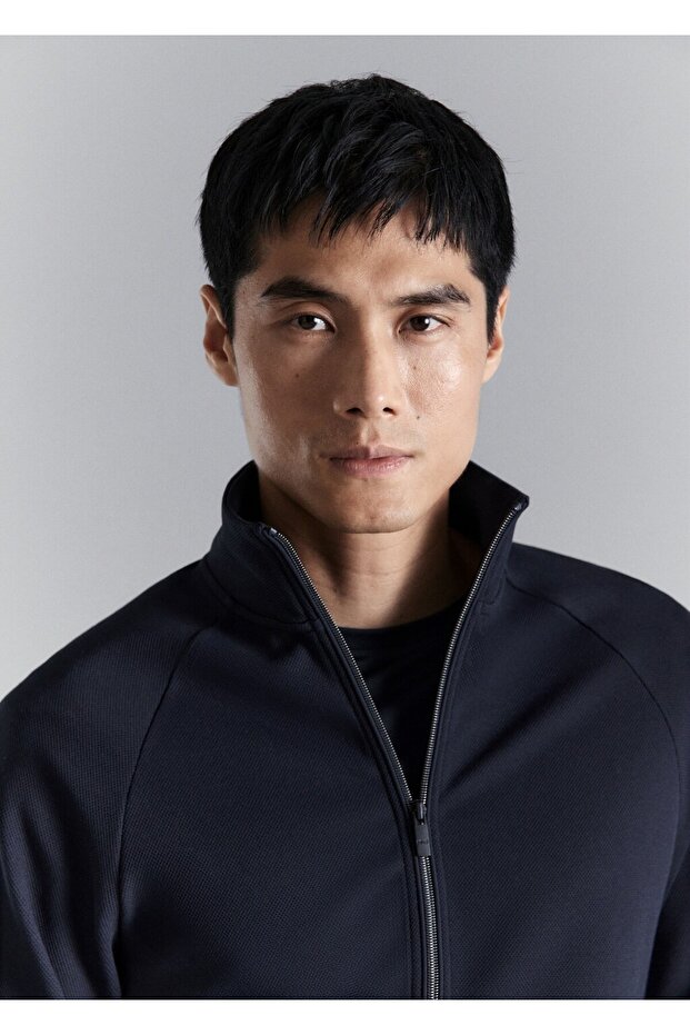 Regular-fit fermuarlı teknik sweatshirt - 6