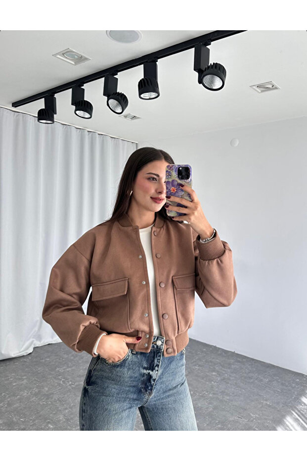 Wide Pocket Snap Button Bomber Jacket - 3