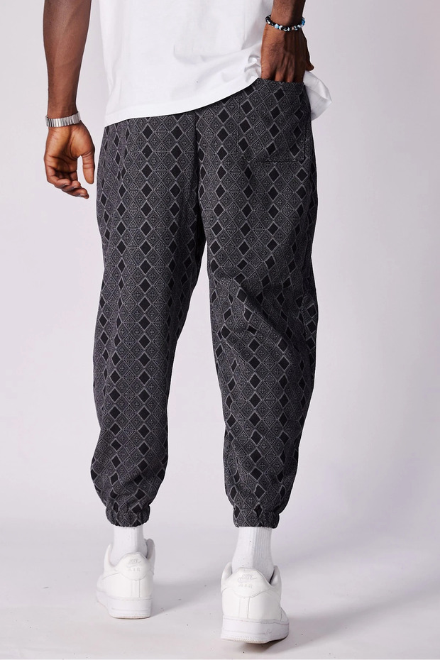 بنطلون نصف شالوار مطوي ومزين بنمط مع خصر مطاطي - 4