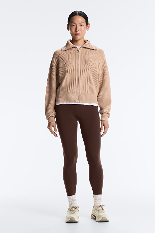 جاكيت محبوك مضلع - 2