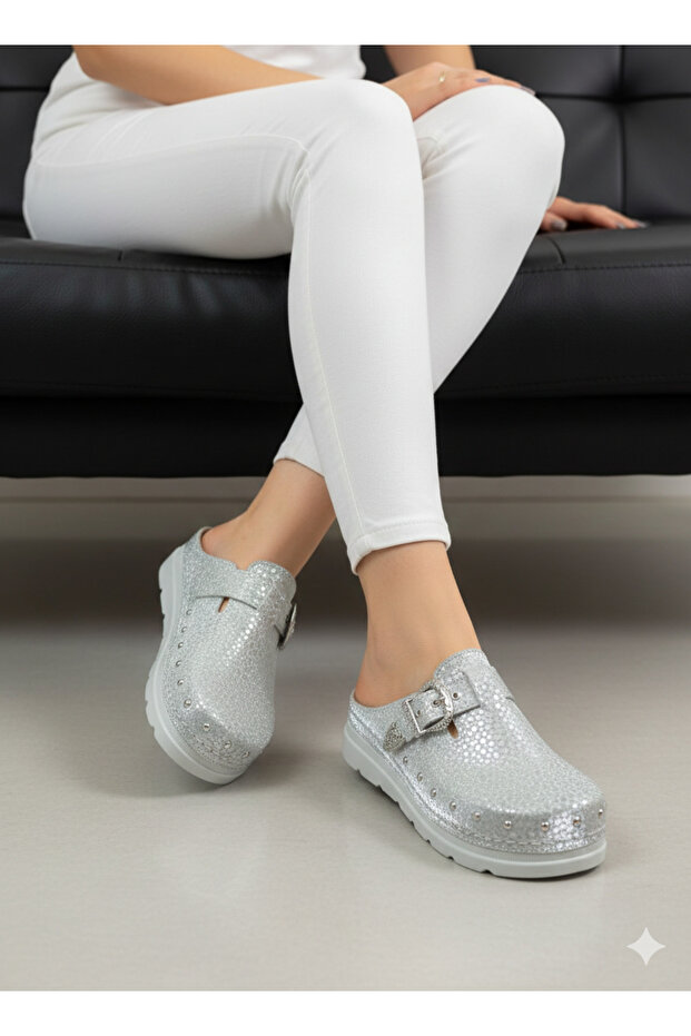 Women's Closed Front Adjustable Buckle Comfortable Flexible Nurse Chef Daily Sabo Home Slippers