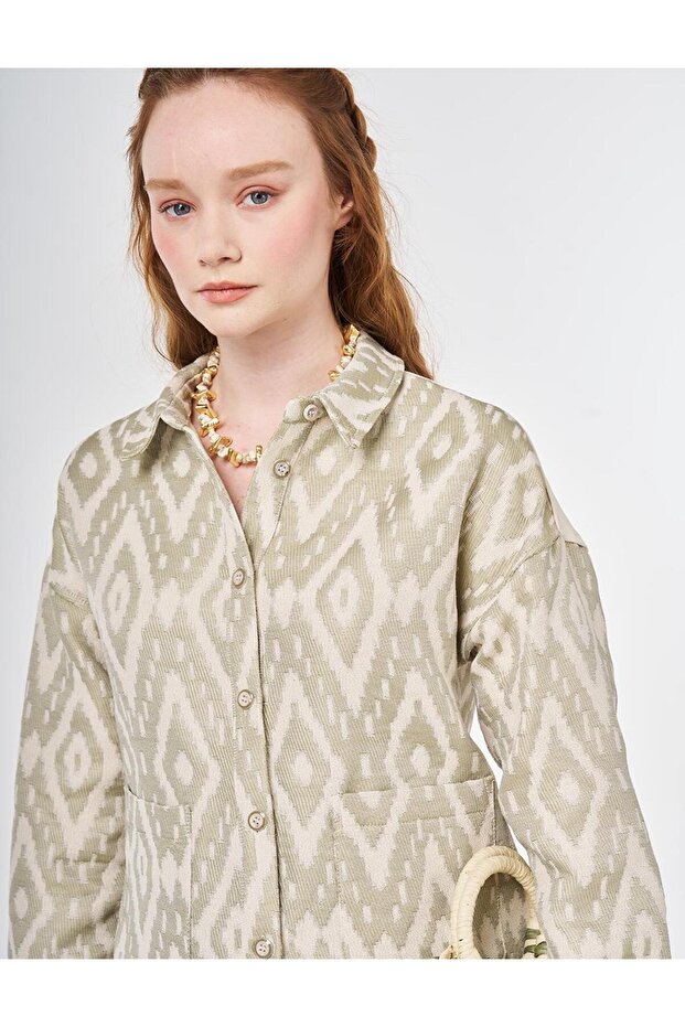 سترة بنمط هندسي باللون الأخضر الفاتح - 7