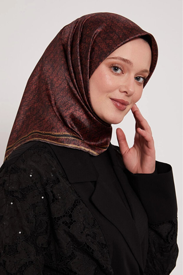 Kristal Eşarp D79 - 1