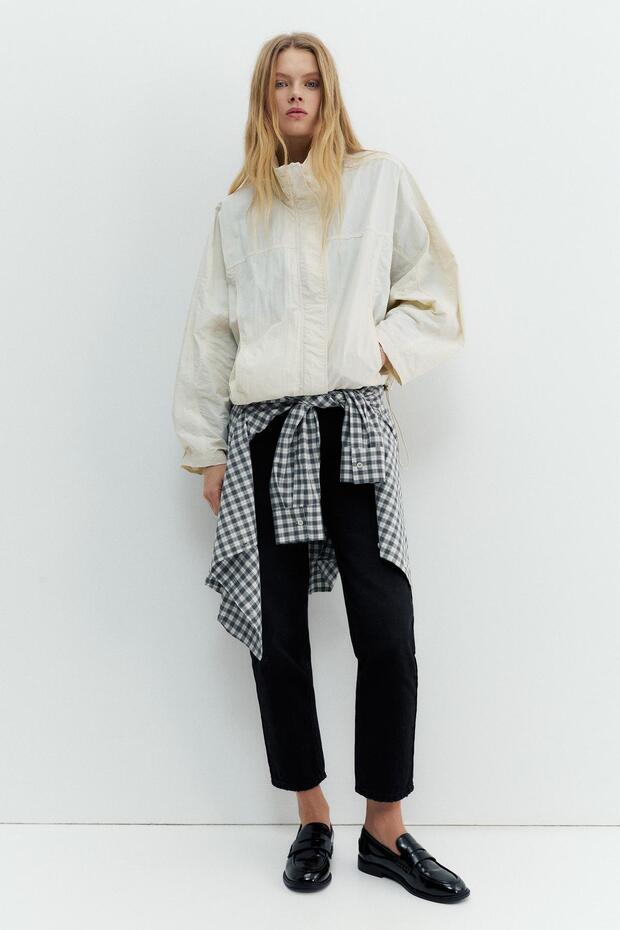 Kısa naylon görünümlü ceket - 3