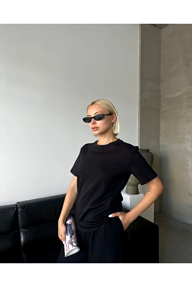 تي شيرت أساسي مصنوع من القطن بنسبة 100% - أسود - 4