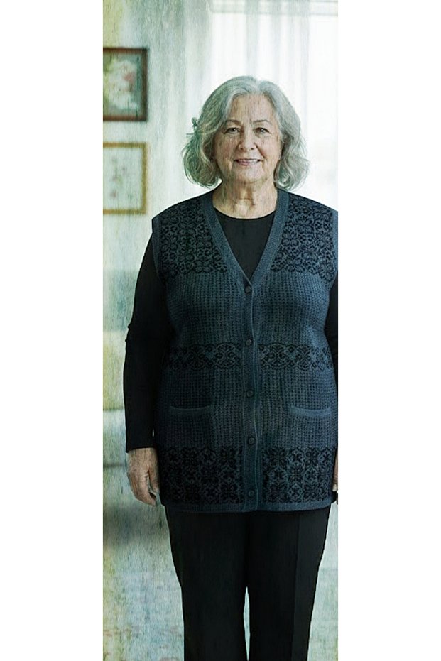 Women's Knitwear Mother's Vest with Buttons and Pockets Classic Pattern Navy Blue Mix