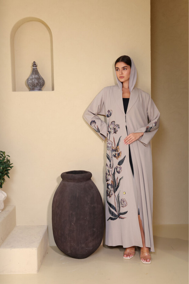 Ethereal Beige Garden-Crest Abaya