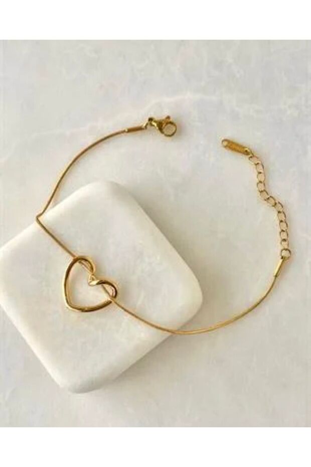 Hollow Heart Love Knot Bracelet | Anti-Tarnish Steel, Gold Color