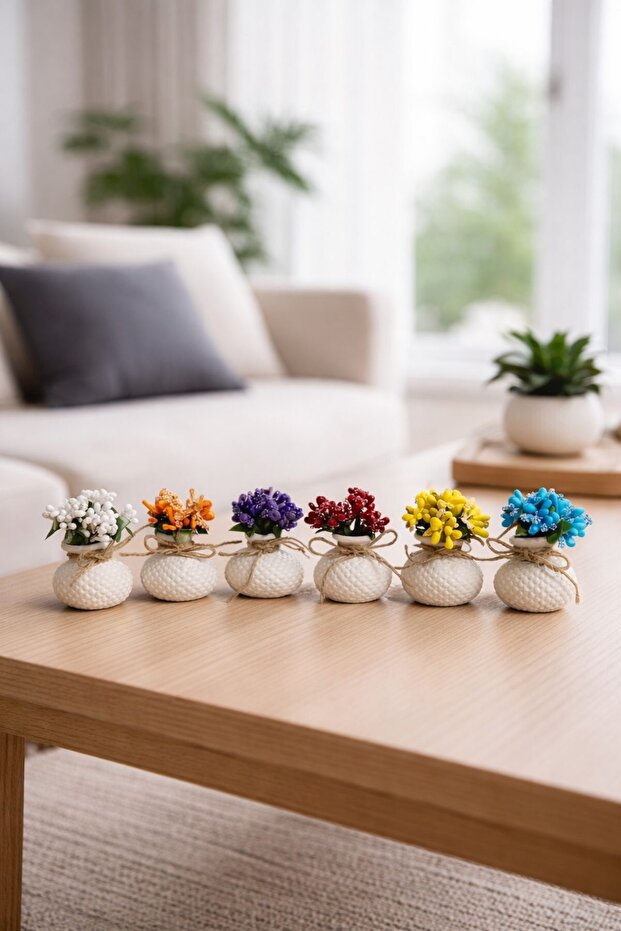 6-Piece Decorative Mini Set with Flowers - 6-Piece Mini Vase Object Figurine, Table Decoration, Bathroom Accessories