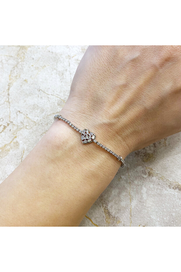 Minimal Bracelet with Baguette Stone and Heart