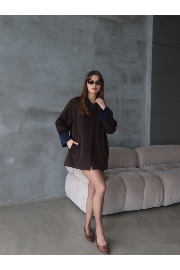 طقم سترة وتنورة من قماش الجبردين - 2