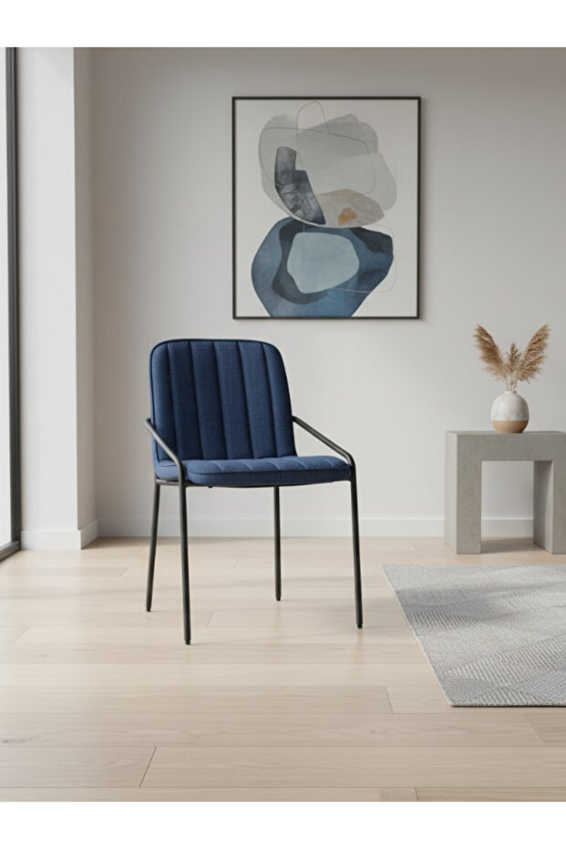 Modern padded dining chair - comfortable contemporary design