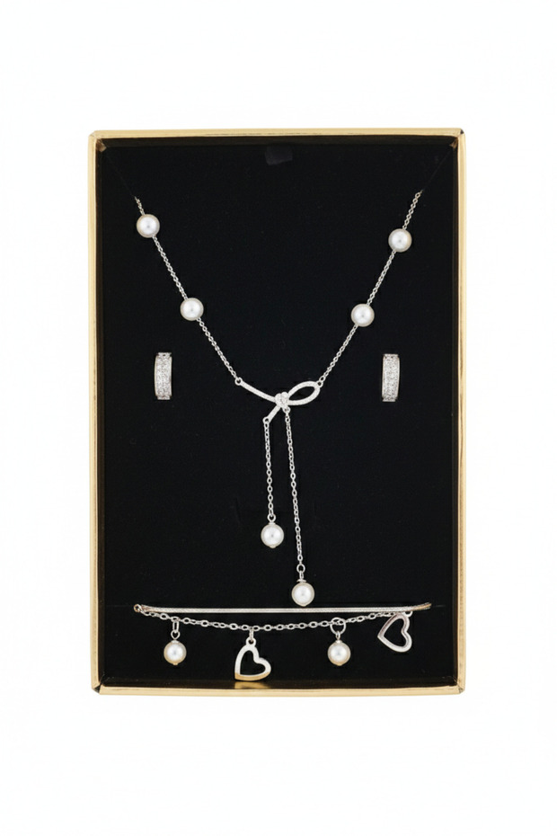 Silver Set with Pearls for Valentine's Day
