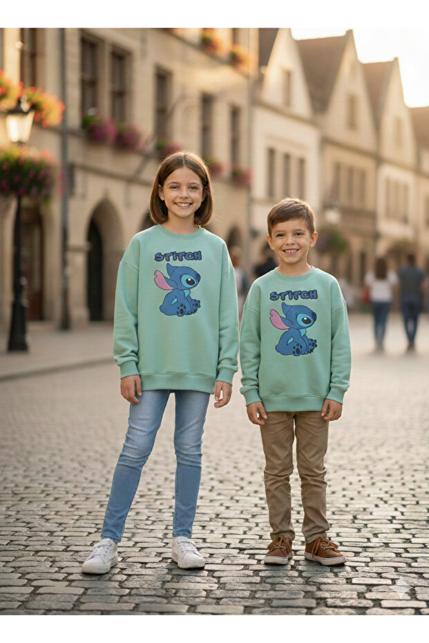 Figure Printed Warm and Comfortable Boys/Girls Sweatshirt