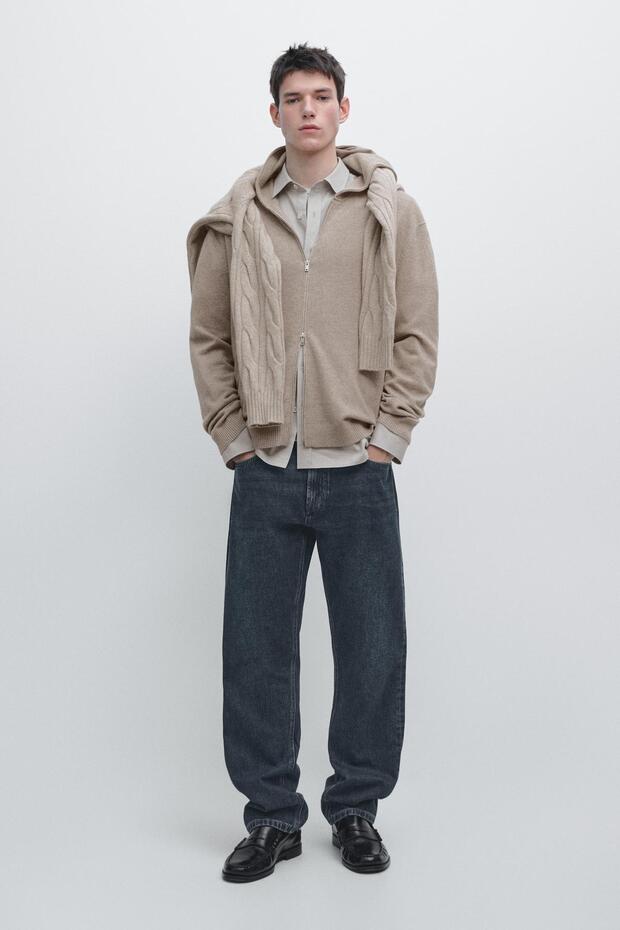 Yünlü kapüşonlu triko hırka - 1