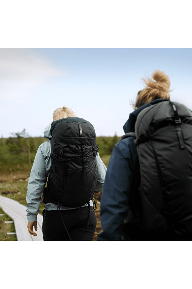 Topio technical backpack, 40L, Black - 13