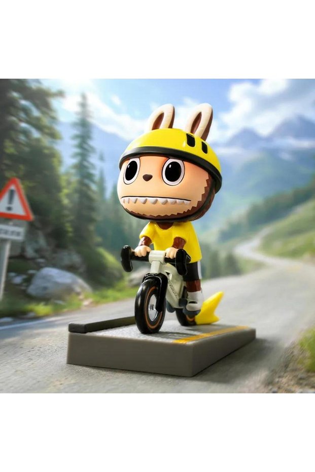 LABUBU SUMMUR RIDE FIGUR