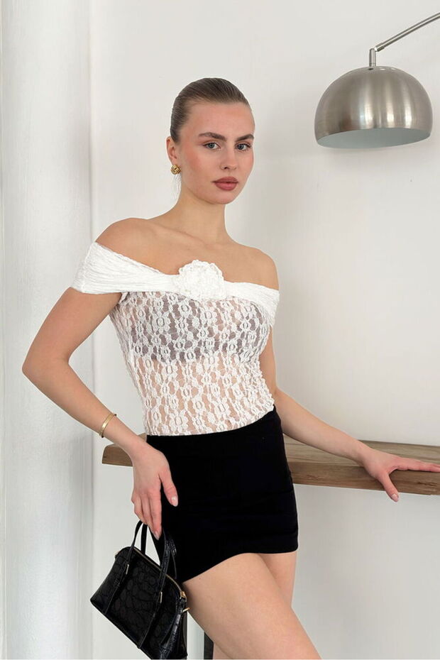Rose Detailed Lace Evening Dress Blouse - Cream | D2749 - Cream