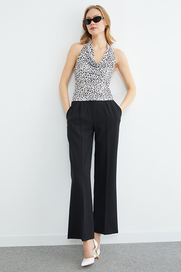Elastic Waist Pleated Palazzo Trousers