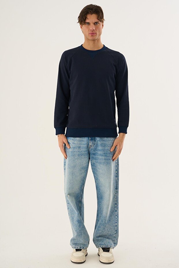 طاقم الرقبة البلوز الأساسية - 1