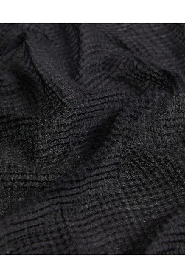 وشاح نسائي أسود سادة - 4